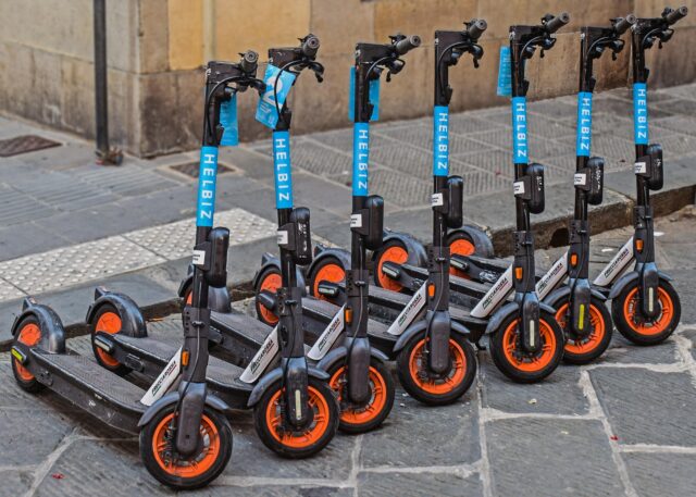 dimitrisvetsikas1969-electric-scooters-7340440_1920.jpg