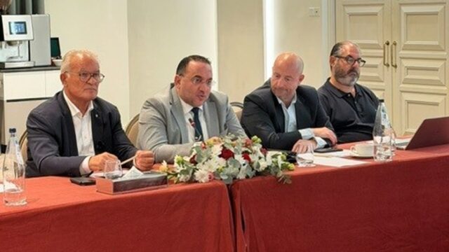Συνάντηση του Υφυπουργού Τουρισμού με εκπροσώπους της ΕΤΑΠ και της ξενοδοχειακής βιομηχανίας στη Λεμεσό