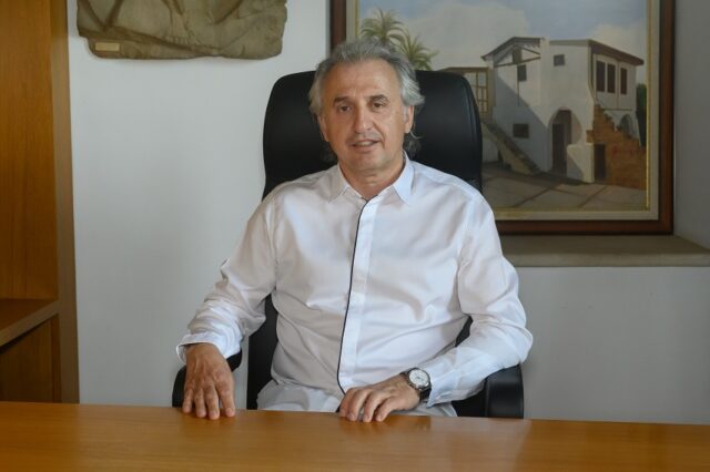 konstantinos-konstantis-etek.jpg