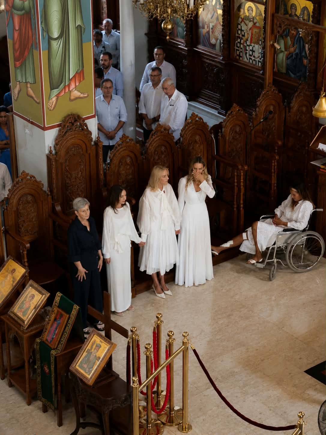 Στιγμιότυπο από το ύστατο χαίρε στον Ντίμη Μαυρόπουλο. Πηγή: Πολίτης
