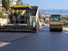 Αμαθούντα: €420.000 για ασφαλτοστρώσεις σε βασικούς δρόμους – Τι έχει προχωρήσει Συμβολική απεικόνιση εργασιών ασφαλτόστρωσης σε αστικό δρόμο