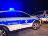 Περιπολικά της Αστυνομίας σε νυχτερινή σκηνή