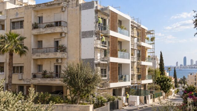 Απεικόνιση ενεργειακής αναβάθμισης παλαιών πολυκατοικιών στην ανατολική Λεμεσό
