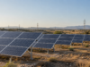 Γενική φωτορεαλιστική εικόνα φωτοβολταϊκών σε μεσογειακό τοπίο