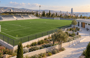 Συμβολική απεικόνιση γηπέδου ποδοσφαίρου με κερκίδες