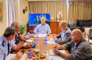 Περισσότερη Αστυνομία στις γειτονιές της Λεμεσού: Τι προβλέπεται για περιπολίες και Ομάδα Ζ Σύσκεψη εκπροσώπων του Δήμου Λεμεσού, του Υπουργείου Δικαιοσύνης και της Αστυνομίας για την ασφάλεια στην πόλη