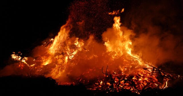 letiha-fire-1241309_1920.jpg