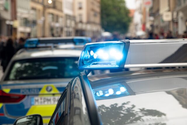 magnusguenther-police-5281693_1920.jpg
