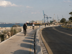 Πεζοί και ποδηλάτες σε ασφαλή παραλιακή όδευση προς το Νέο Λιμάνι Λεμεσού