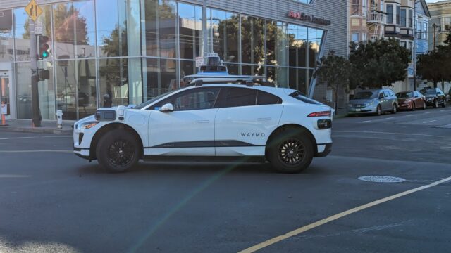 sep22-mm-robotaxi-consumer.jpg