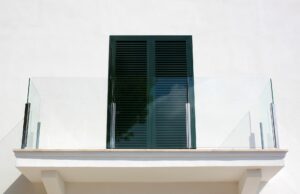 ΛΕΜΕΣΟΣ: Εκτός κινδύνου η 15χρονη που έπεσε από τον 3ο όροφο – Επιχείρηση διάσωσης