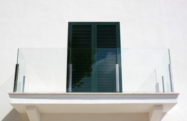 taniavdb-window-1796736_1920.jpg