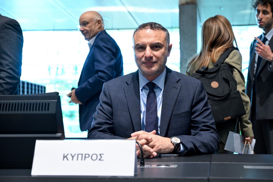 12102026_YpGeorgias eu (1)