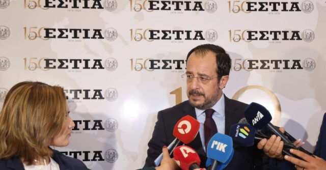 Πρόεδρος της Δημοκρατίας: Έχουμε απαντήσει θετικά στα ΗΕ για μια κοινή συνάντηση με την προσωπική απεσταλμένη του ΓΓ των ΗΕ για το Κυπριακό και τον ηγέτη της τουρκοκυπριακής κοινότητας Πρόεδρος της Δημοκρατίας: Έχουμε απαντήσει θετικά στα ΗΕ για μια κοινή συνάντηση με την προσωπική απεσταλμένη του ΓΓ των ΗΕ για το Κυπριακό και τον ηγέτη της τουρκοκυπριακής κοινότητας