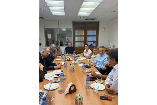 Στήριξη της μικρής παράκτιας αλιείας και αντιμετώπιση των προβλημάτων των αλιέων Ζυγίου στο επίκεντρο συνάντησης του Ευρωπαίου Επιτρόπου Κώστα Καδή και του Υπουργού Γεωργίας Χρίστου Σενέκη