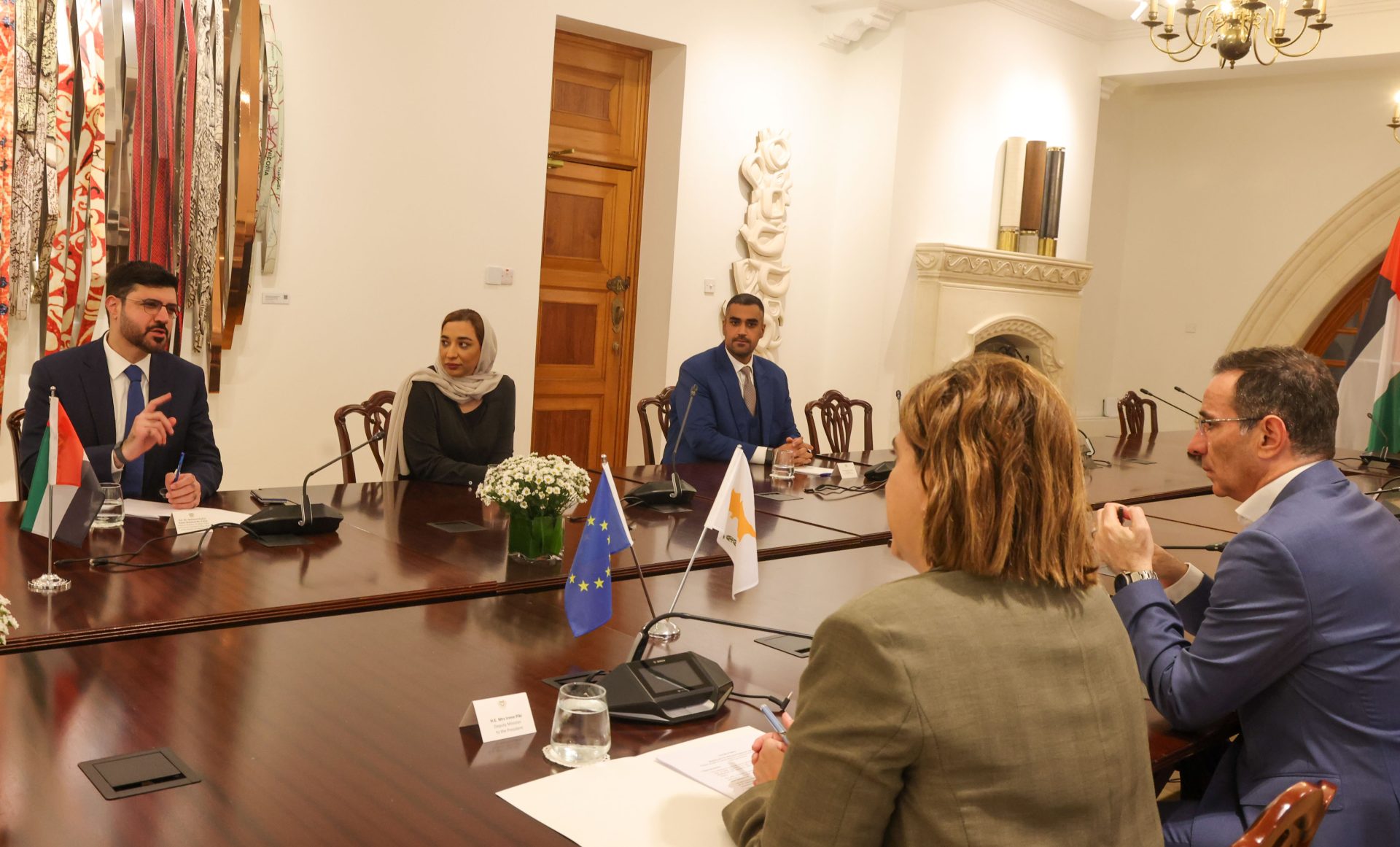 Υφυπουργός παρά τω Προέδρω – Υφυπο
