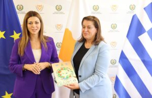 Υπουργός Παιδείας ‒ Υπουργός Παιδείας Ελληνικής Δημοκρατίας Υπουργός Παιδείας ‒ Υπουργός Παιδείας Ελληνικής Δημοκρατίας