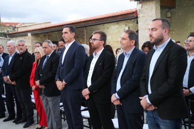 Υπουργός Εσωτερικών – Εγκαίνια Α΄ φάσης έργου ανάπλασης της Πλατείας της Κοινότητας Χοιροκοιτίας