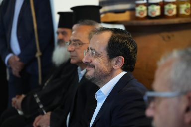 Πρόεδρος της Δημοκρατίας – Τελετή εγκαινίων του λιθόστρωτου πυρήνα της Κοινότητας Φαρμακά