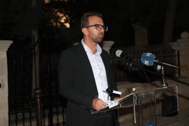 Υπουργός Εσωτερικών – Εγκαίνια Α΄ φάσης έργου ανάπλασης της Πλατείας της Κοινότητας Χοιροκοιτίας