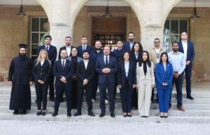 Πρόεδρος της Δημοκρατίας ‒ Ειδική Συνεδρία του Υπουργικού Συμβουλίου με νέους και νέες