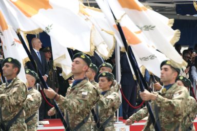 Πρόεδρος της Δημοκρατίας ‒ Χαιρετισμός της στρατιωτικής παρέλασης της 1ης Οκτωβρίου