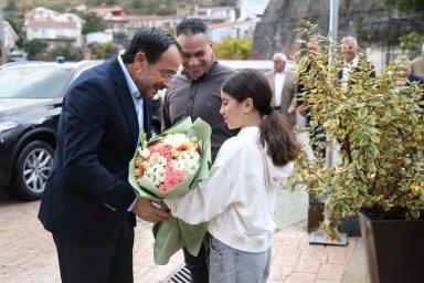 Πρόεδρος της Δημοκρατίας – Τελετή εγκαινίων του λιθόστρωτου πυρήνα της Κοινότητας Φαρμακά