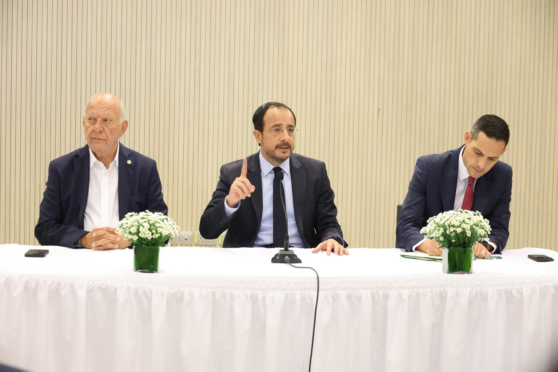 Πρόεδρος της Δημοκρατίας – Δήμαρχ