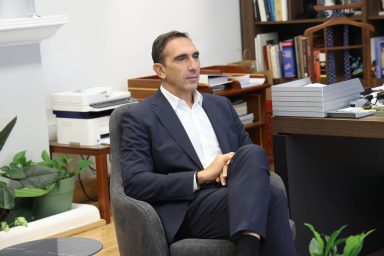 Υπουργός Εσωτερικών – Επιτετραμμένη της Ρουμανίας στην Κύπρο