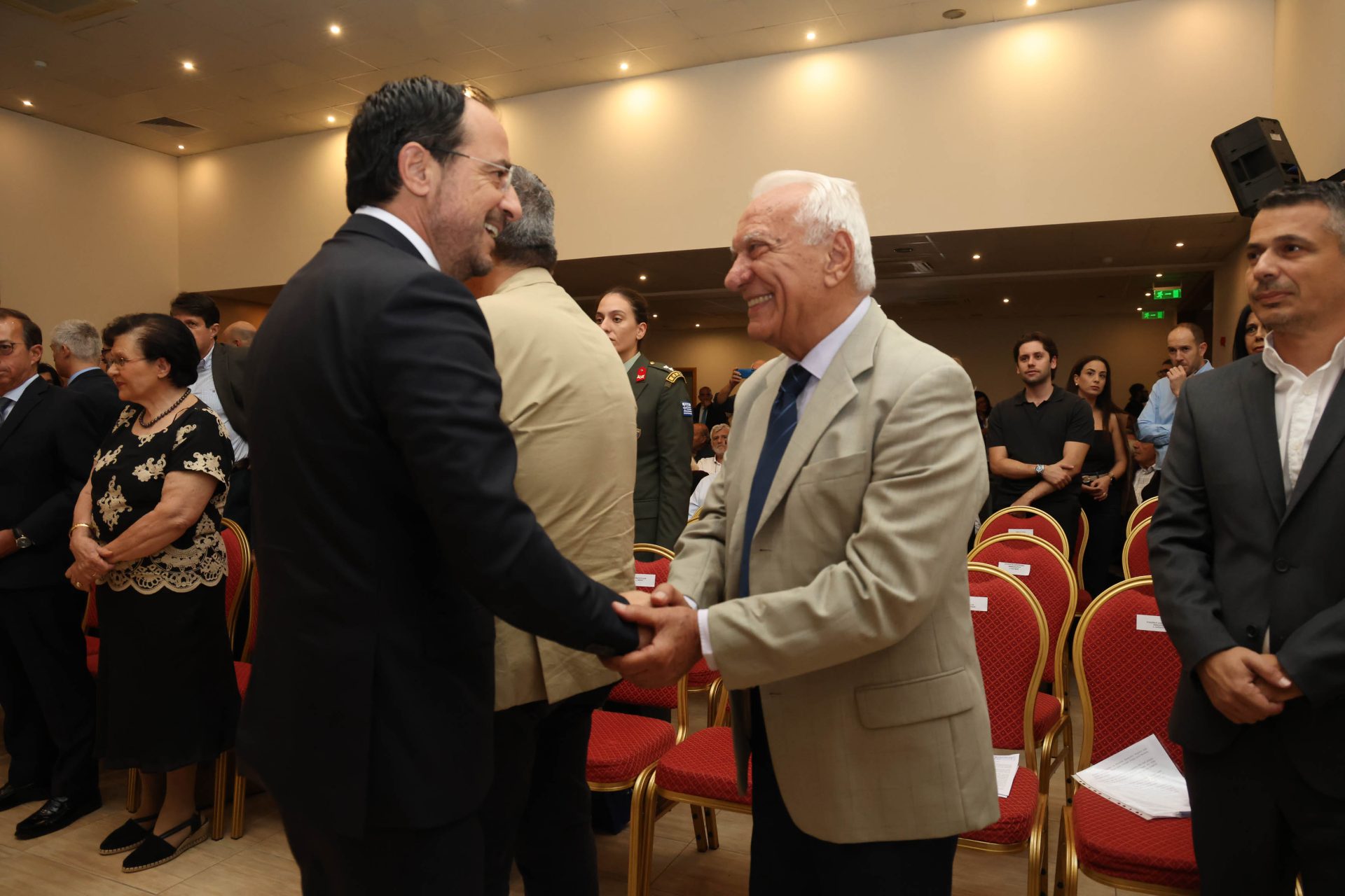 Πρόεδρος της Δημοκρατίας – Επετει
