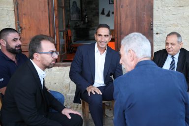 Υπουργός Εσωτερικών – Εγκαίνια Α΄ φάσης έργου ανάπλασης της Πλατείας της Κοινότητας Χοιροκοιτίας