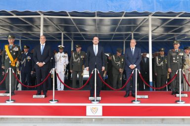 Πρόεδρος της Δημοκρατίας ‒ Χαιρετισμός της στρατιωτικής παρέλασης της 1ης Οκτωβρίου