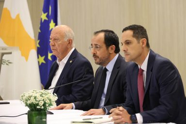 Πρόεδρος της Δημοκρατίας – Δήμαρχος και μέλη Δημοτικού Συμβουλίου Μόρφου και Αντιπροσωπίες επισήμων από το Ευρωπαϊκό Κοινοβούλιο