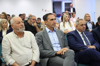 Υπουργός Εσωτερικών – Εγκαίνια του Πολιτιστικού Κέντρου και έργων ανάπλασης και εξωραϊσμού της Κοινότητας Οδούς
