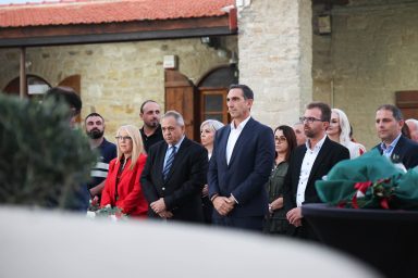 Υπουργός Εσωτερικών – Εγκαίνια Α΄ φάσης έργου ανάπλασης της Πλατείας της Κοινότητας Χοιροκοιτίας