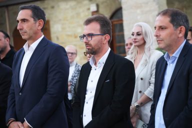Υπουργός Εσωτερικών – Εγκαίνια Α΄ φάσης έργου ανάπλασης της Πλατείας της Κοινότητας Χοιροκοιτίας