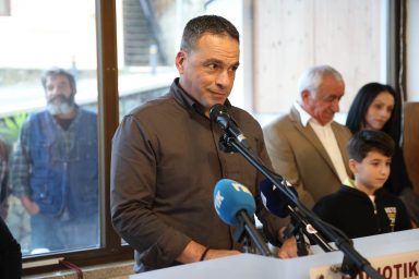 Πρόεδρος της Δημοκρατίας – Τελετή εγκαινίων του λιθόστρωτου πυρήνα της Κοινότητας Φαρμακά