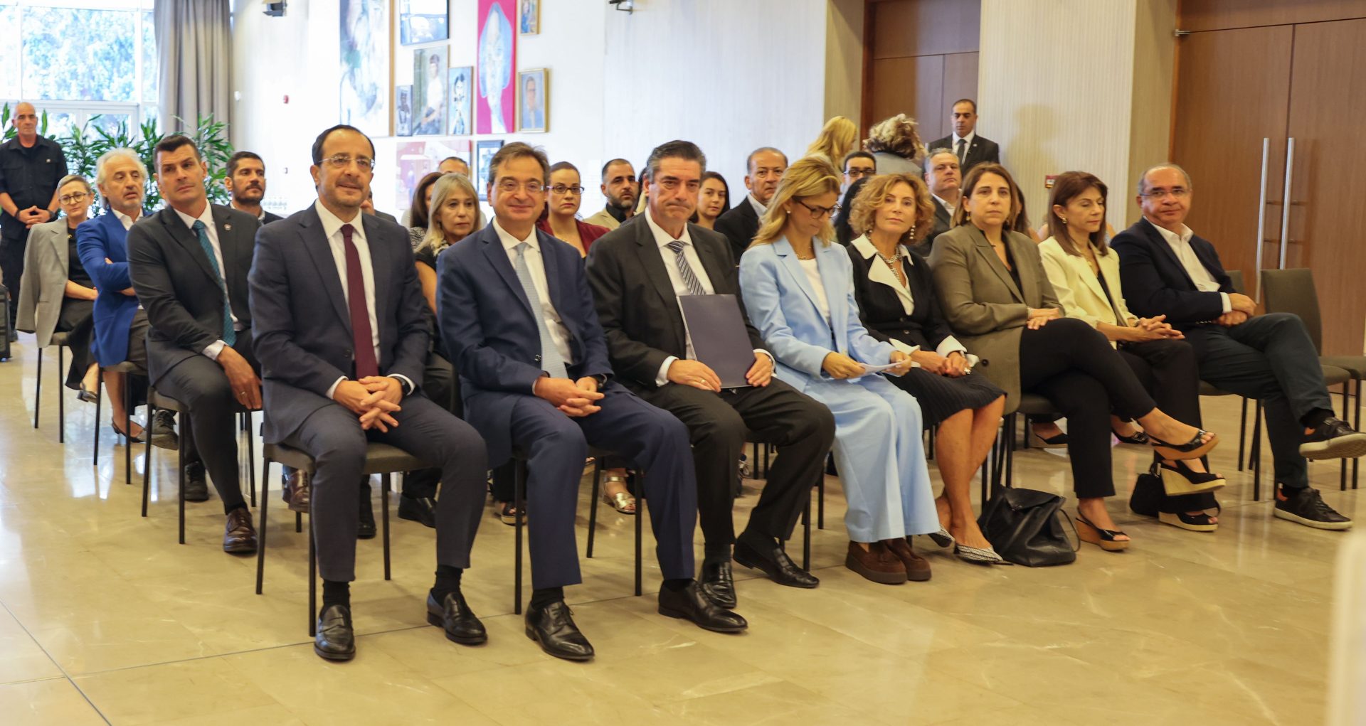 Πρόεδρος της Δημοκρατίας – Παρουσ