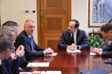 Πρόεδρος της Δημοκρατίας – Γενικός Διευθυντής Επιχειρήσεων και αντιπροσωπία της Eni