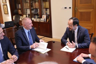 Πρόεδρος της Δημοκρατίας – Γενικός Διευθυντής Επιχειρήσεων και αντιπροσωπία της Eni