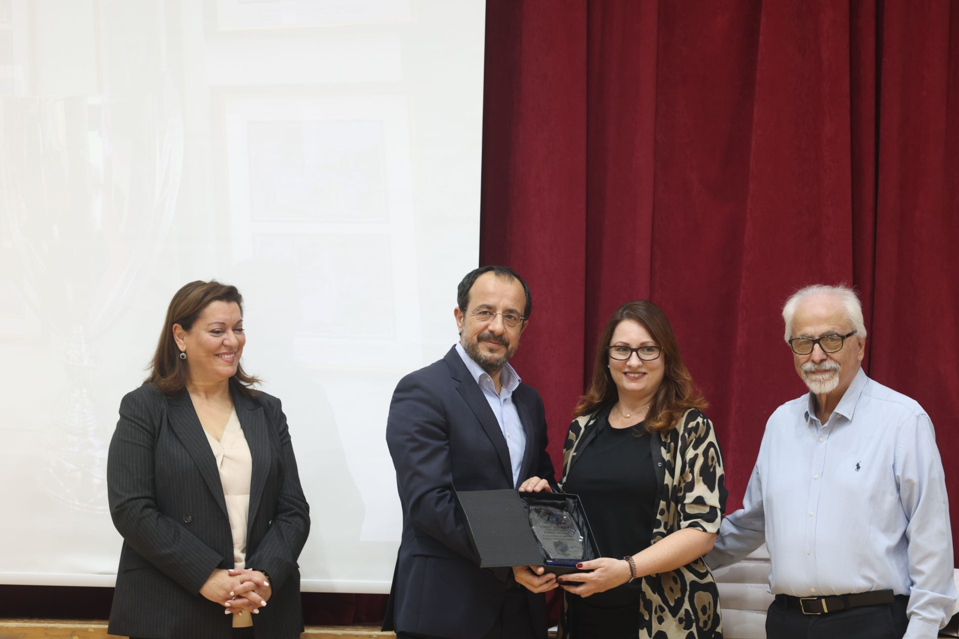 Πρόεδρος της Δημοκρατίας – 75χρονα