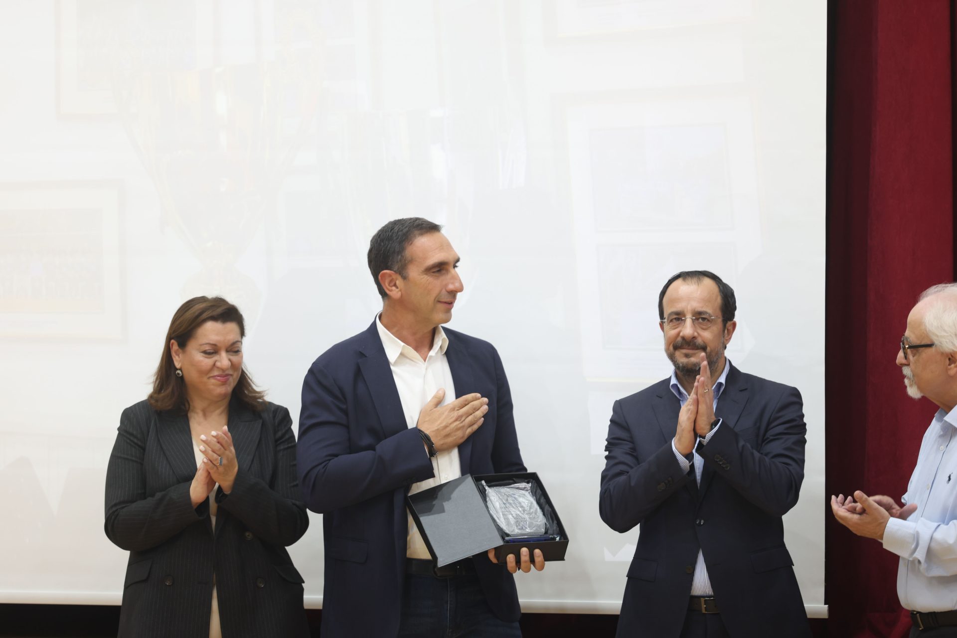 Πρόεδρος της Δημοκρατίας – 75χρονα