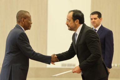 Πρόεδρος της Δημοκρατίας – Διαπιστευτήρια νέων Πρέσβεων/Ύπατων Αρμοστών
