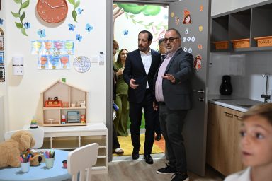 Πρόεδρος της Δημοκρατίας – Εγκαίνια Κοινοτικού Βρεφοπαιδοκομικού Σταθμού Σουνίου-Ζανακιάς