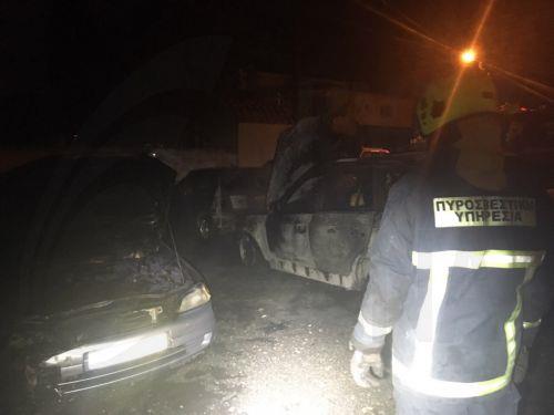 Гермасойя: Два автомобиля получили значительные повреждения при пожаре Гермасойя: Два автомобиля получили значительные повреждения при пожаре