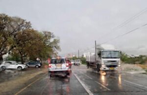 Проливные дожди на автомагистрали Пафос — Лимасол — Водителей призывают к осторожности Проливные дожди на автомагистрали Пафос — Лимасол — Водителей призывают к осторожности