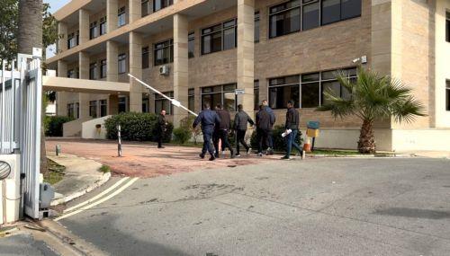 Λάρνακα: Οκταήμερη κράτηση για δύο υπόπτους μετά τον εντοπισμό 6,1 κιλών κάνναβης Λάρνακα: Οκταήμερη κράτηση για δύο υπόπτους μετά τον εντοπισμό 6,1 κιλών κάνναβης