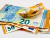 Το ευρώ σε χαμηλό 17 μηνών: Τι ακριβαίνει για όσους πληρώνουν σε δολάρια