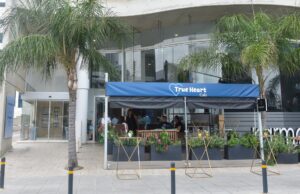 Το True Heart Café στη Λευκωσία, όπου φιλοξενείται το Exinity Training Hub
