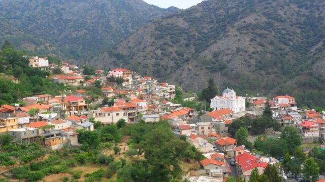 Δύο δρόμοι, μία νέα σύνδεση: Το σχέδιο σκάλας στον Άγιο Ιωάννη Πιτσιλιάς Δύο δρόμοι, μία νέα σύνδεση: Το σχέδιο σκάλας στον Άγιο Ιωάννη Πιτσιλιάς